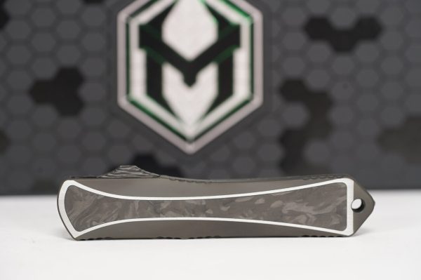 Heretic Manticore S - Stainless w/Marble Carbon Fiber Inlay