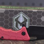 Heretic Martyr Manual Knife Red Aluminum Handel 3"