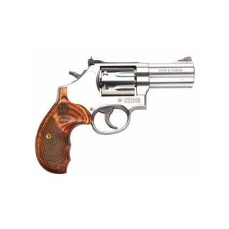 Smith and Wesson 686 Deluxe .357 Mag 3 In 7 Rds Stainless/Wood